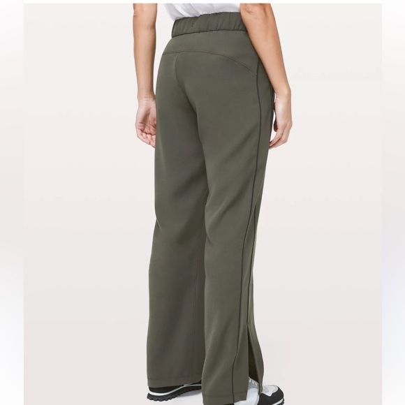 Lululemon On the Right olive Track Pant. Size 4.  VGUC - Picture 13 of 13